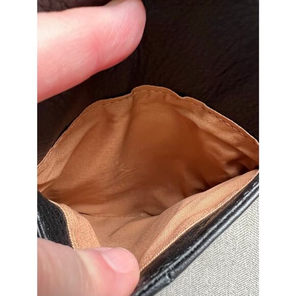 Hobo Fern Sling Bag Crossbody Adjustable Black Pebble Leather Brass Hardware - Picture 7 of 15